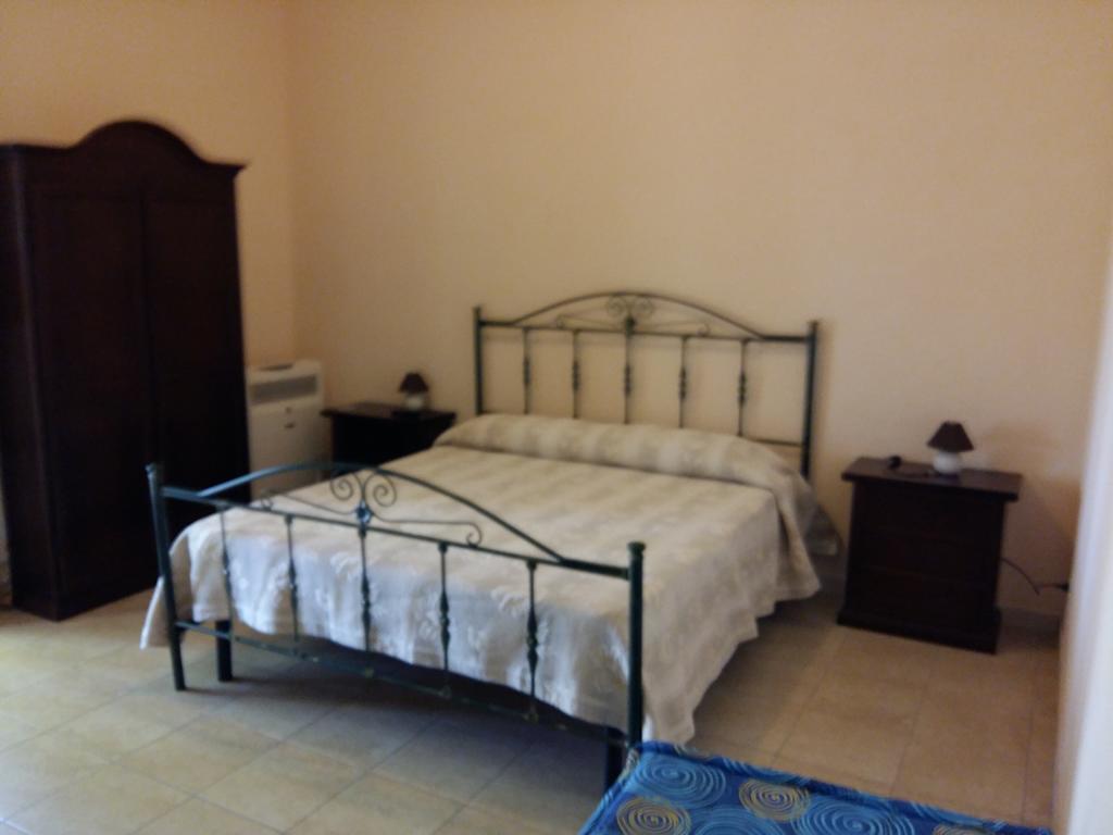 La Mortella Agriturismo Rotondella Szoba fotó